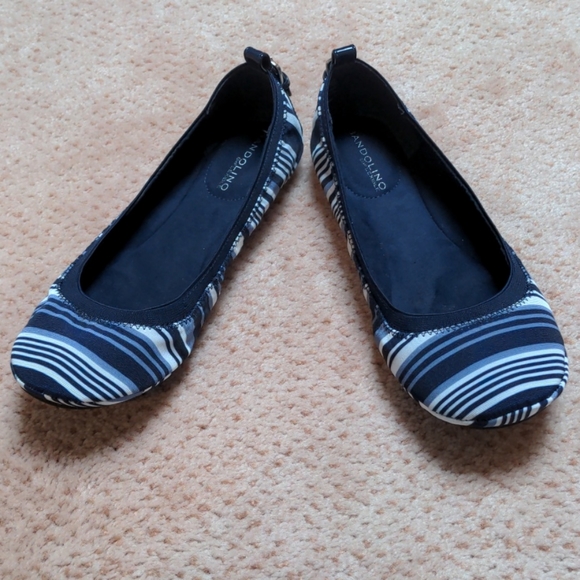 NWOT Bandolino Striped Flats - Picture 2 of 6